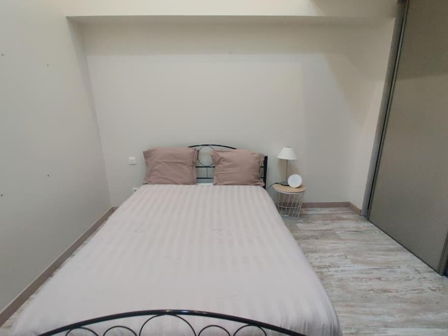 Les Capucins Apartment Coulommiers Luaran gambar